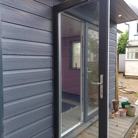 46 Linden Road * Scalby (North Yorkshire)