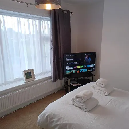 46 Linden Road 別荘 *